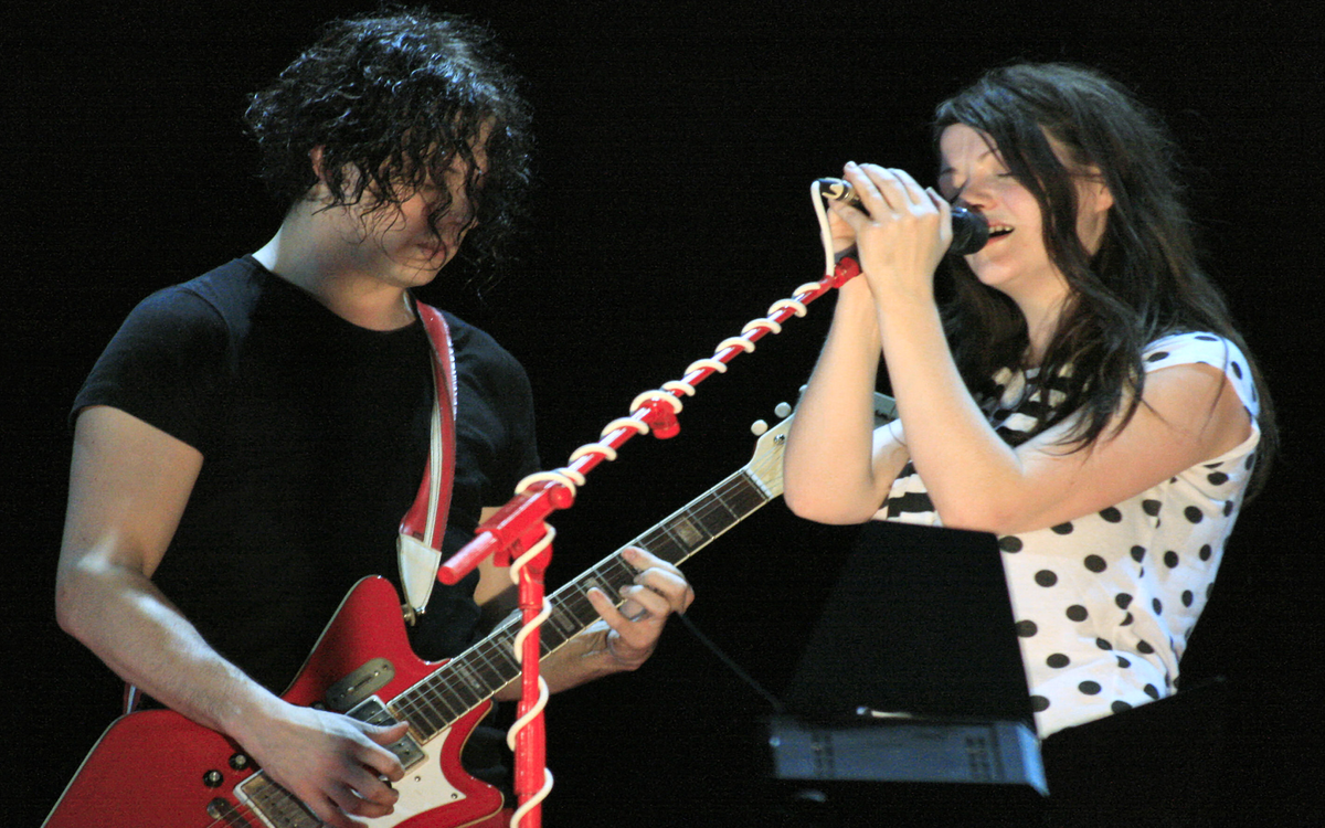 The White Stripes: "Seven Nation Army" Piano Sheet Music 